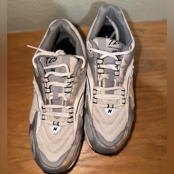 New Balance Lifestyle 725 - Picture 5 of 9